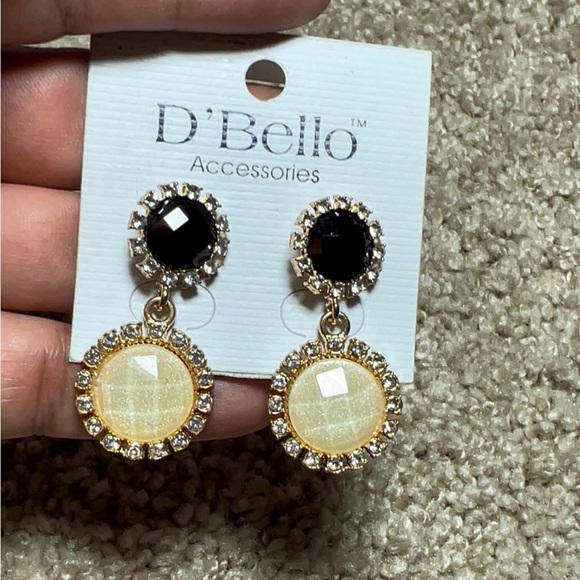 Earring Set - Picture 5 of 5